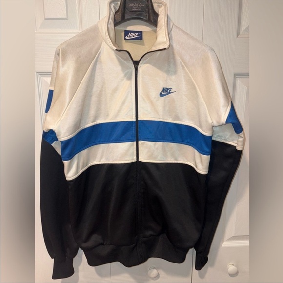 Nike Other - Nike Men's Black, White, and Blue Windbreaker